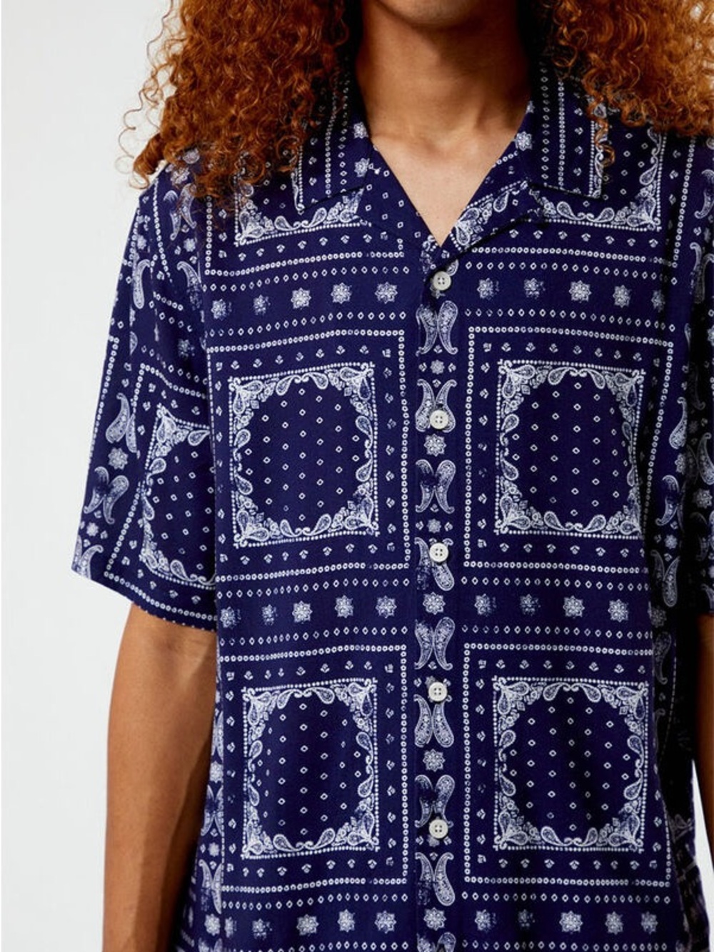 PacSun Navy Blue Bandana Print Short-Sleeve Button Shirt/Shorts outfit